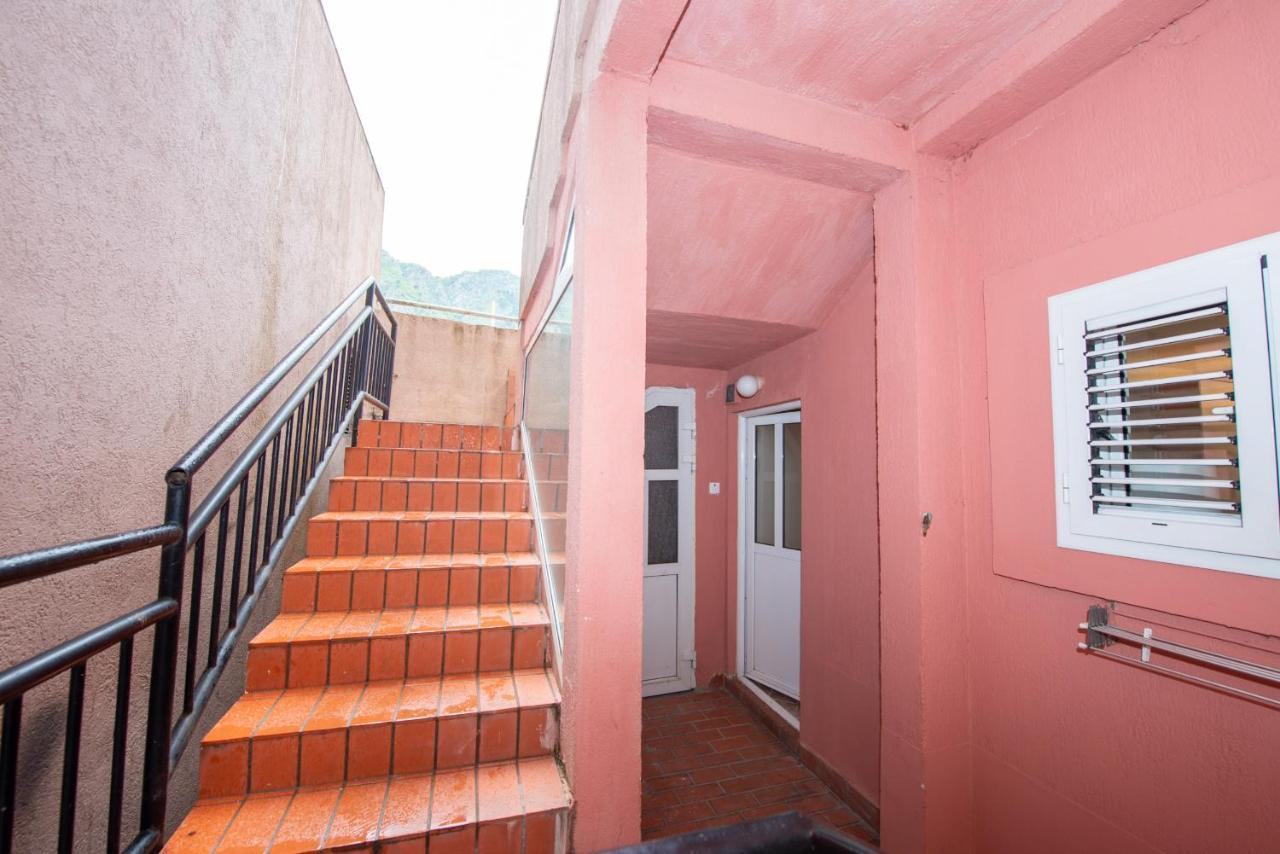 Studio Apartment Silva Котор Екстер'єр фото